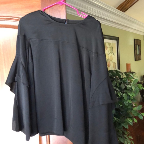 RACHEL Rachel Roy Tops - Never worn blouse with puffy sleeves